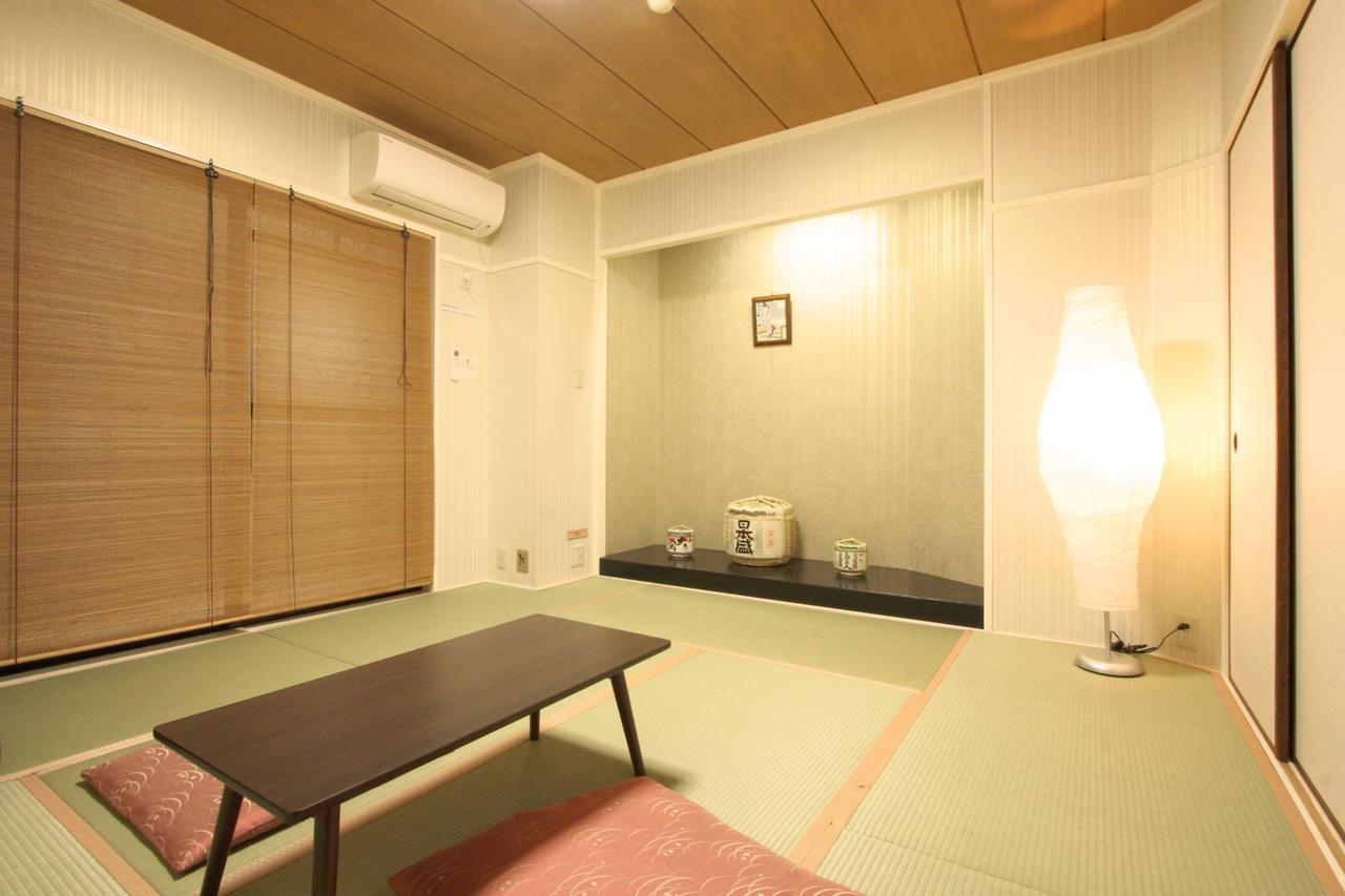 Toyotaya Hostel Нисиномия Экстерьер фото