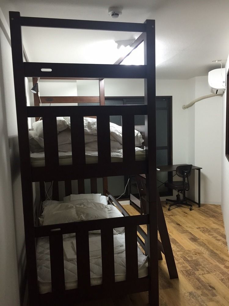 Toyotaya Hostel Нисиномия Экстерьер фото