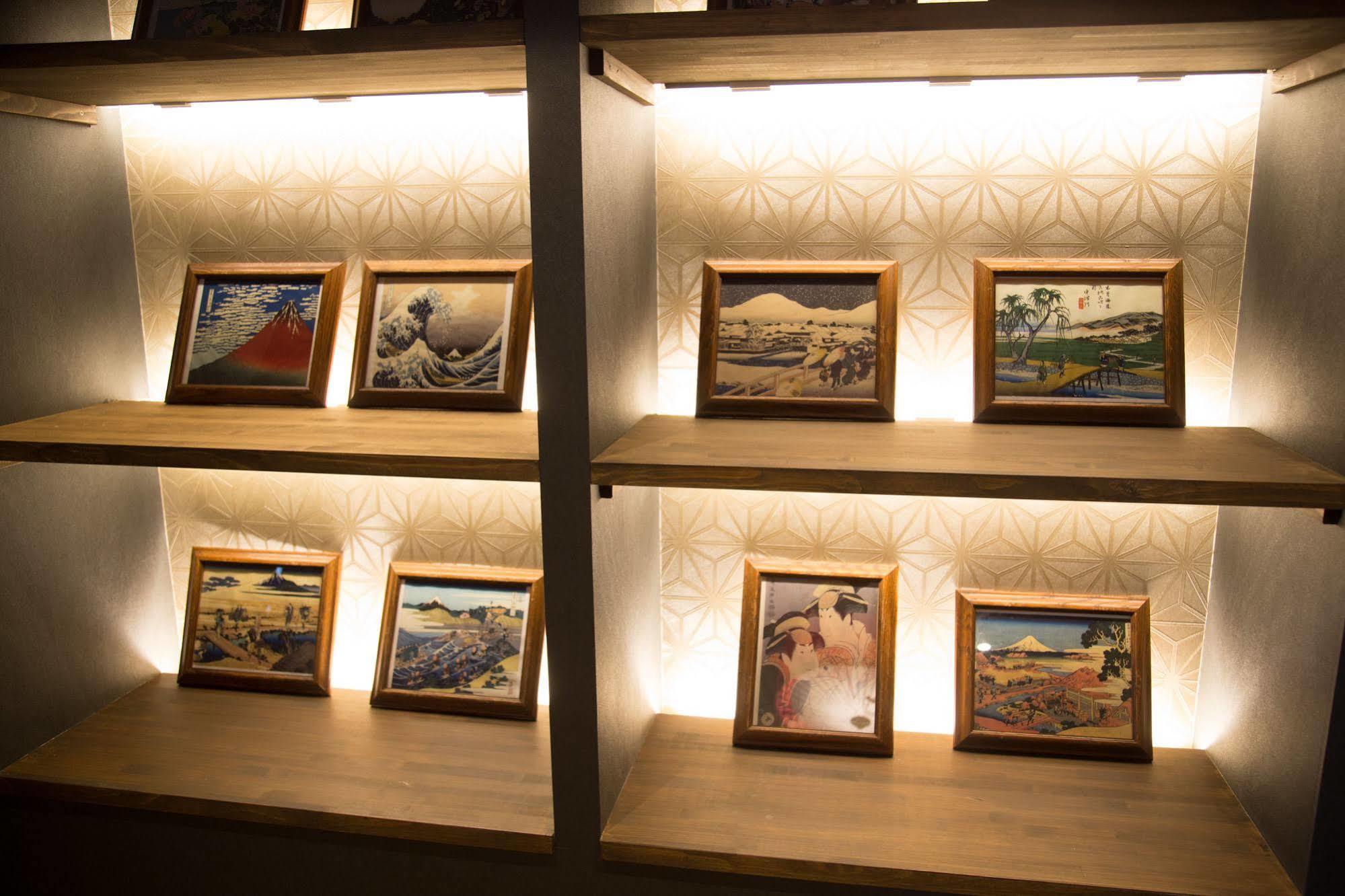 Toyotaya Hostel Нисиномия Экстерьер фото